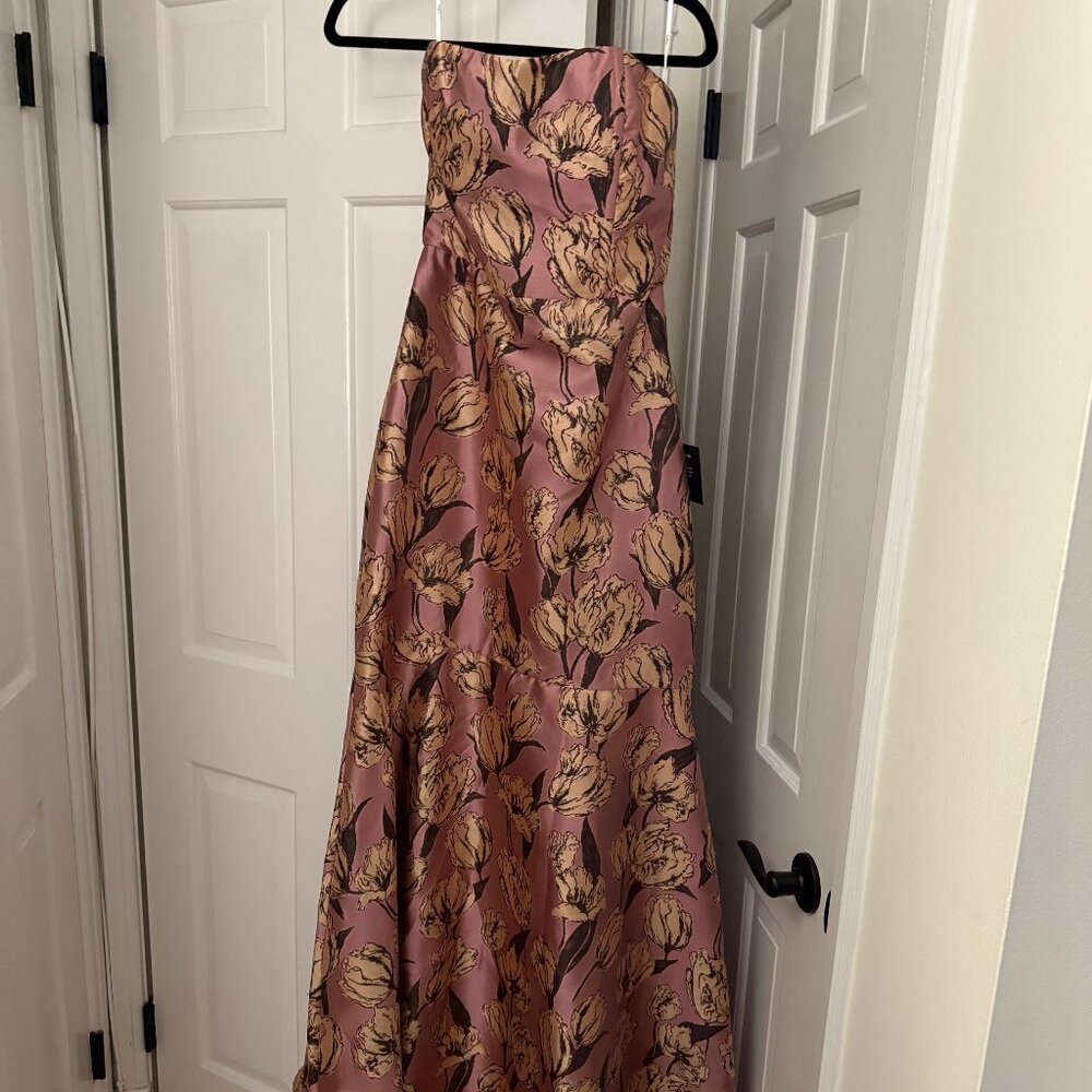 Gowning Around Mauve Floral Jacquard Strapless Maxi Dress